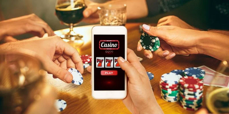 Rủi ro khi sử dụng phần mềm hoặc công cụ hack game nổ hũ
